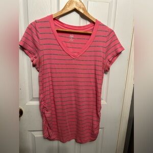 Duo maternity size medium short sleeve shirt